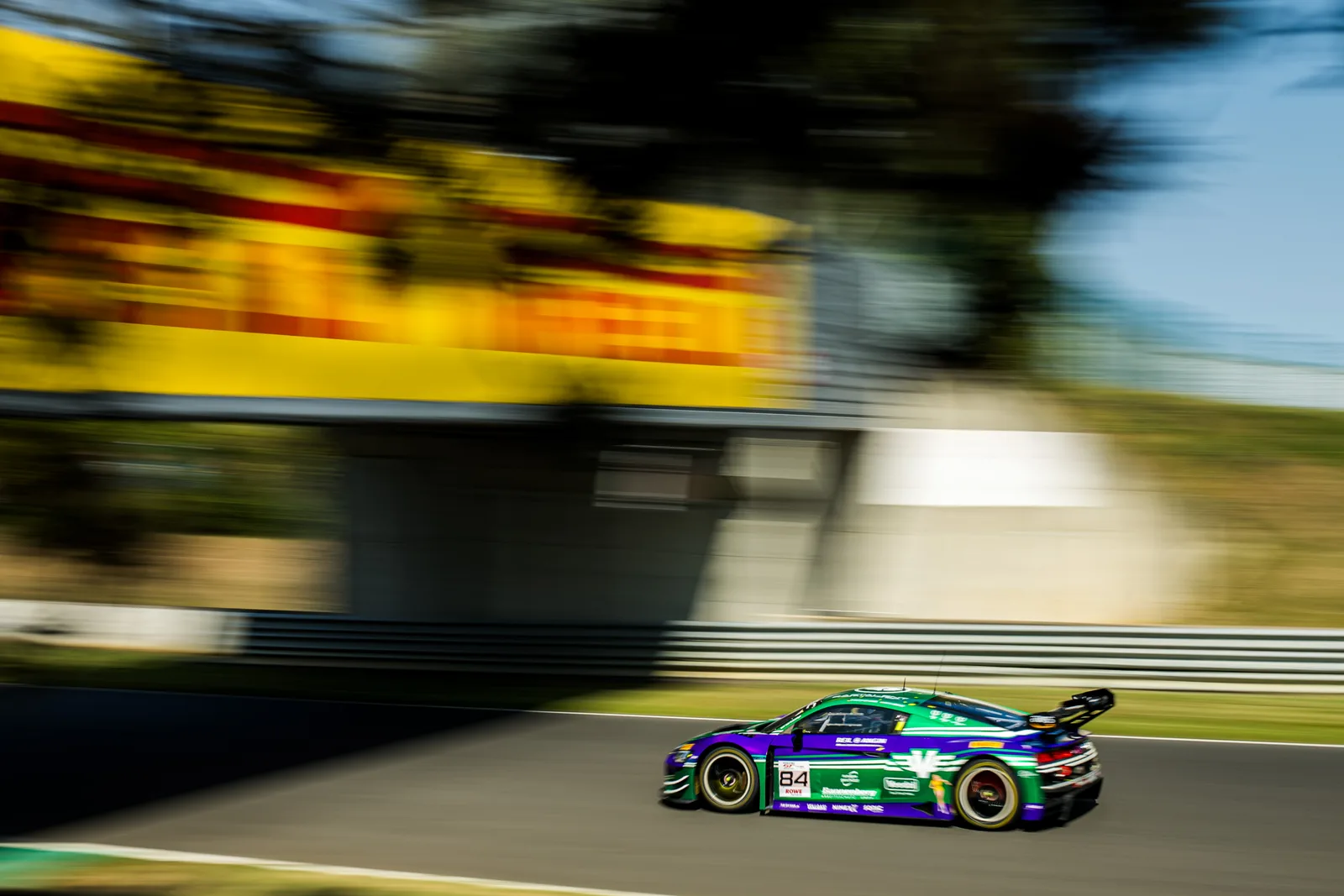 Kirchberger mit starker Performance in Magny Course