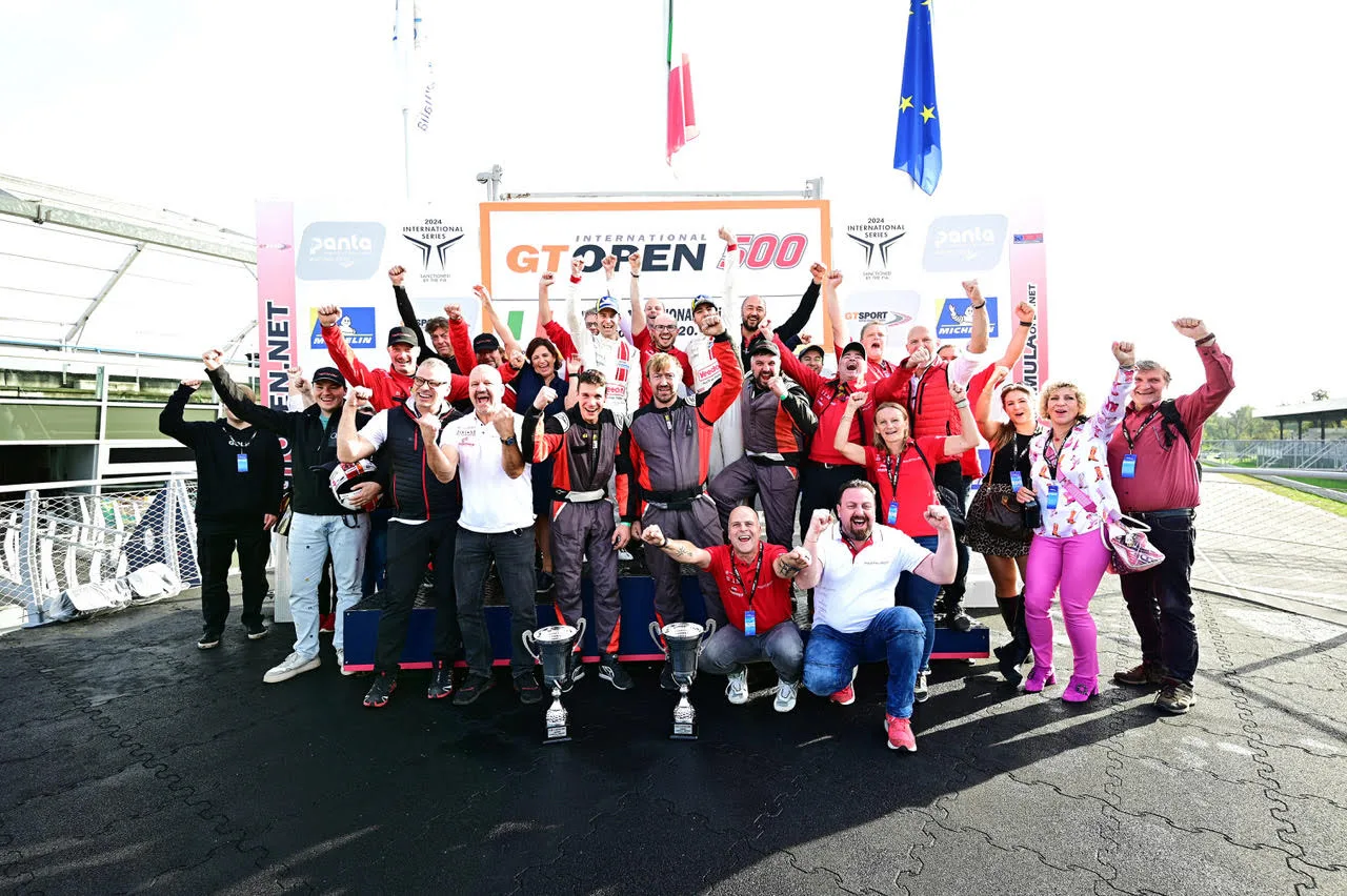Christopher Haase und Simon Reicher holen Fahrertitel der GT Open